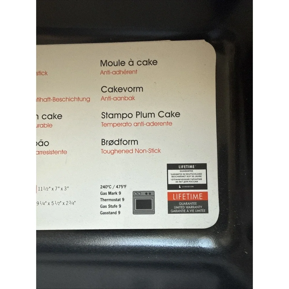 LE CREUSET NON STICK BAKEWARE LOAF TIN, 11.5